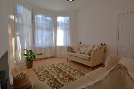 4 bedroom Terraced House for sale in Lyndhurst Road, London, N22