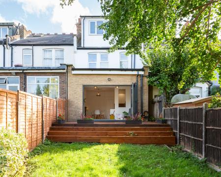 4 bedroom Terraced House for sale in Lyndhurst Road, London, N22