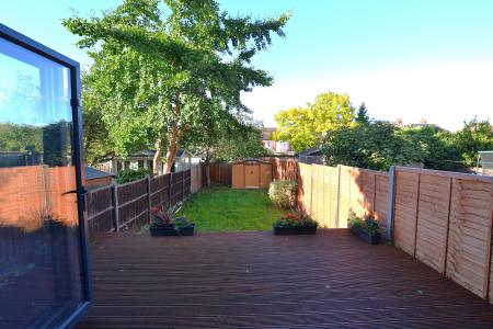 4 bedroom Terraced House for sale in Lyndhurst Road, London, N22