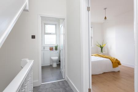 4 bedroom Terraced House for sale in Lyndhurst Road, London, N22