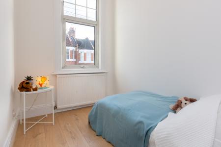 4 bedroom Terraced House for sale in Lyndhurst Road, London, N22