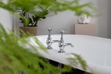 4 bedroom Semi-detached house for sale in Park Road, New Barnet, London, EN4