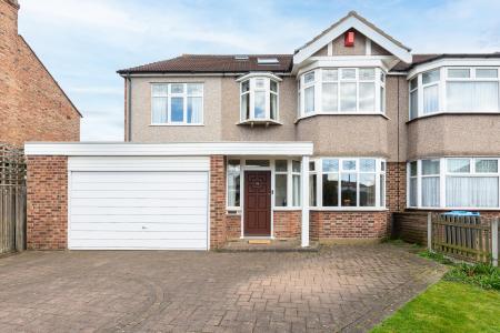 Willow Road, Enfield, London, EN1