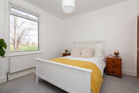 2 bedroom Terraced House for sale in Lincoln Road, Enfield, London, EN1