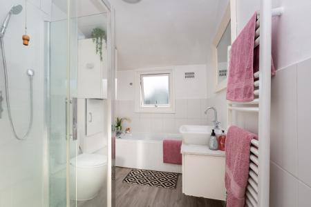 2 bedroom Terraced House for sale in Lincoln Road, Enfield, London, EN1