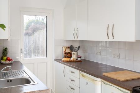 2 bedroom Terraced House for sale in Lincoln Road, Enfield, London, EN1