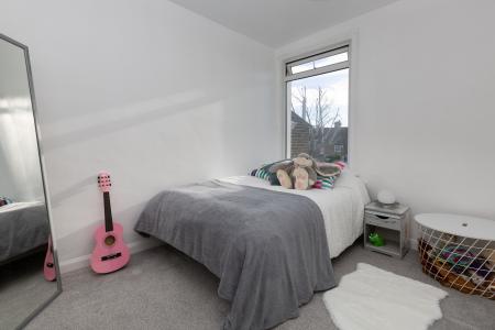 2 bedroom Terraced House for sale in Lincoln Road, Enfield, London, EN1