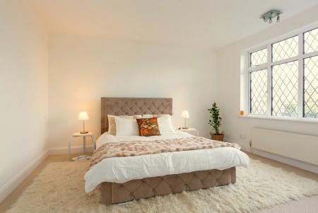 3 bedroom Semi-detached house for sale in Southgate Road, Potters Bar, Hertsmere, EN6