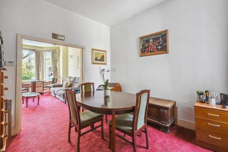 1 bedroom Flat for sale in Sylvan Avenue, London, N22
