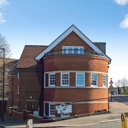 Oakwood Parade, Enfield, London, EN1