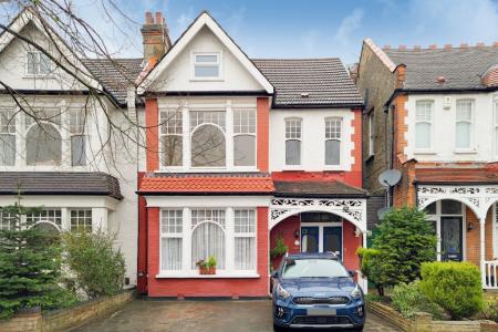 Derwent Road, Palmers Green, London, N13