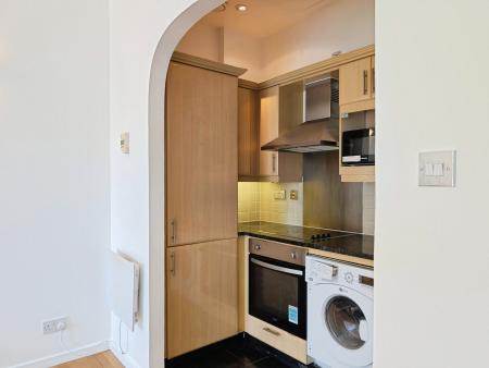 1 bedroom Flat to let in Tower Point
