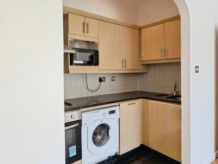 1 bedroom Flat to let in Tower Point