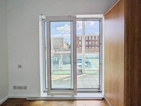 1 bedroom Flat to let in Tower Point