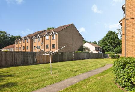 1 bedroom Flat to let in Studio Way, Hertford, Hertsmere, WD6