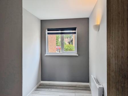 2 bedroom Flat to let in Pycroft Way, Edmonton, London, N9