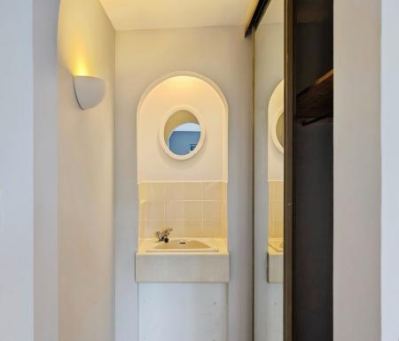 2 bedroom Flat to let in Pycroft Way, Edmonton, London, N9