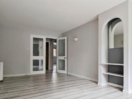 2 bedroom Flat to let in Pycroft Way, Edmonton, London, N9