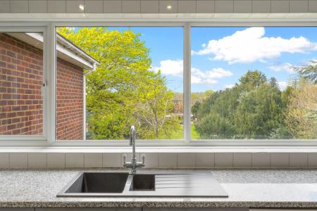 3 bedroom Penthouse for sale in Private Road, Enfield, London, EN1