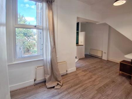 1 bedroom Flat to let in Maryland Road, London, N22