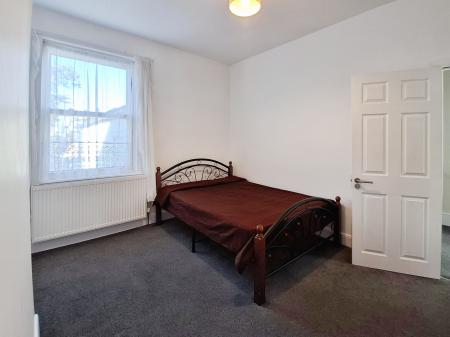 3 bedroom Terraced House to let in Cheshire Road, Wood Green, London, N22