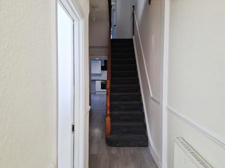 3 bedroom Terraced House to let in Cheshire Road, Wood Green, London, N22
