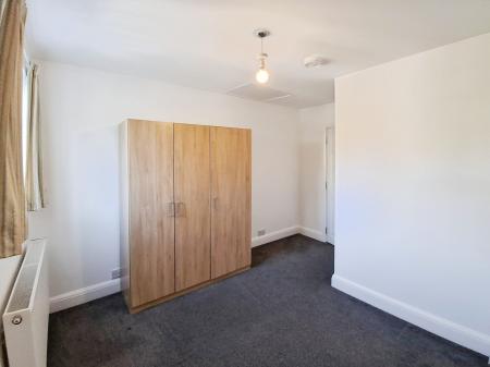 3 bedroom Terraced House to let in Cheshire Road, Wood Green, London, N22