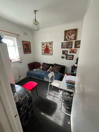3 bedroom Ground floor flat for sale in Tudor Gardens, London, NW9
