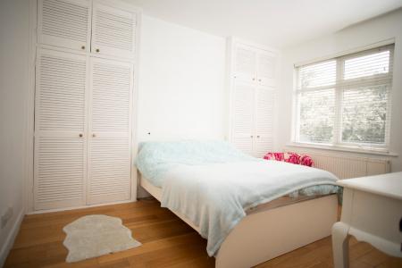 1 bedroom Flat for sale in Watford Way, Hendon, London, NW4
