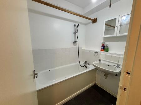 1 bedroom Flat to let in York Way Estate, London, N7