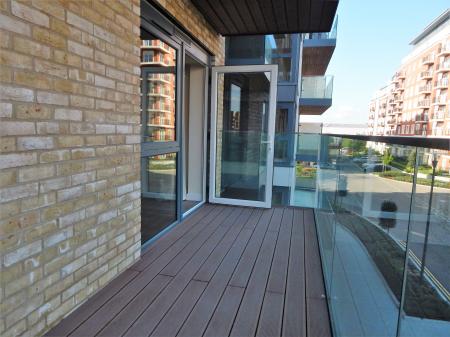 2 bedroom Flat to let in 3 Beaufort Square, Beaufort Park, London, NW9