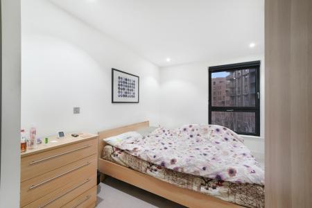 1 bedroom Flat to let in Empire Way, Wembley, HA9