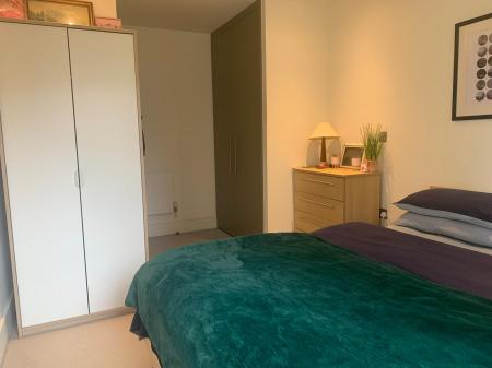 1 bedroom Flat to let in Empire Way, Wembley, HA9