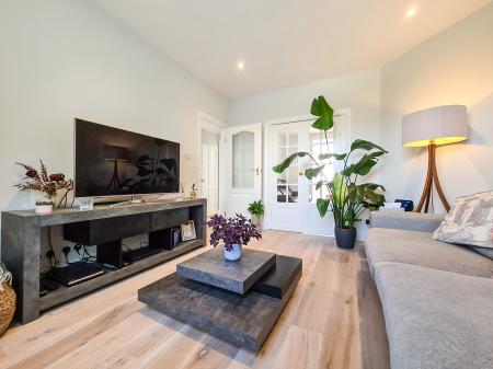 3 bedroom Semi-detached house to let in Watford Way, Hendon, London, NW4