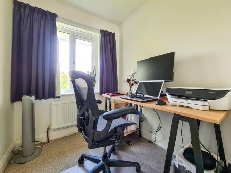 3 bedroom Semi-detached house to let in Watford Way, Hendon, London, NW4