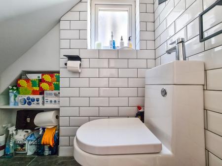 3 bedroom Semi-detached house to let in Watford Way, Hendon, London, NW4