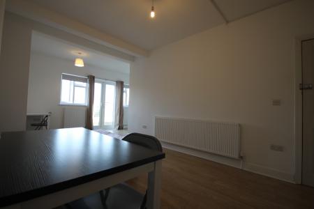 0 bedroom House share to let in Hall Lane, Hendon, London, NW4