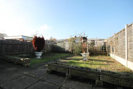 0 bedroom House share to let in Hall Lane, Hendon, London, NW4