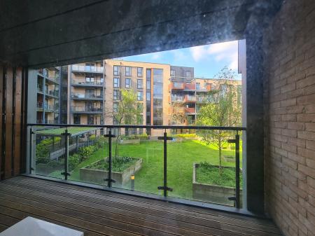 2 bedroom Flat to let in 1 Needleman Close, Colindale, London, NW9