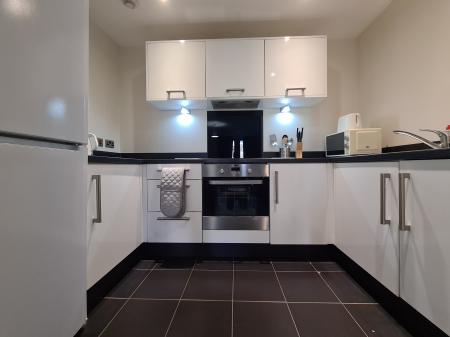 2 bedroom Flat to let in 1 Needleman Close, Colindale, London, NW9