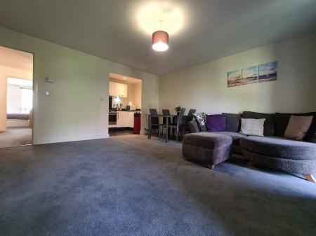 2 bedroom Flat to let in 1 Needleman Close, Colindale, London, NW9