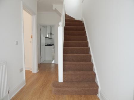 5 bedroom Semi-detached house for sale in Hall Lane, Hendon, London, NW4