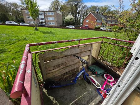 2 bedroom Maisonette for sale in Portland Road, Hayes, UB4