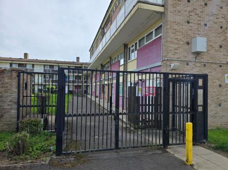 2 bedroom Maisonette for sale in Portland Road, Hayes, UB4