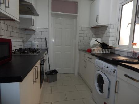 0 bedroom House share to let in Hall Lane, Hendon, London, NW4