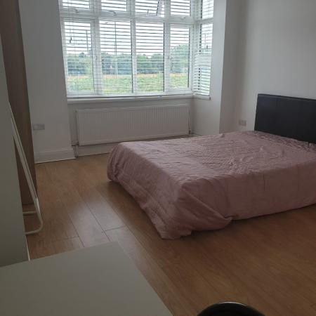 Hall Lane, Hendon, London, NW4