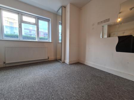 1 bedroom House share to let in Golders Green Road, Golders Green, London, NW11
