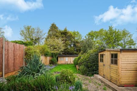 3 bedroom Semi-detached house for sale in Halliwick Road, London, N10