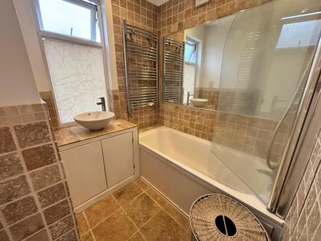 1 bedroom Flat to let in Watford Way, Hendon, London, NW4