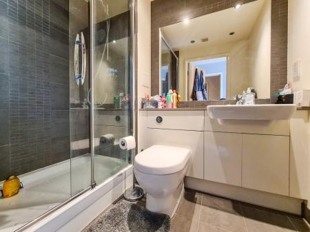 2 bedroom Flat to let in Heritage Avenue, Beaufort Park, London, NW9